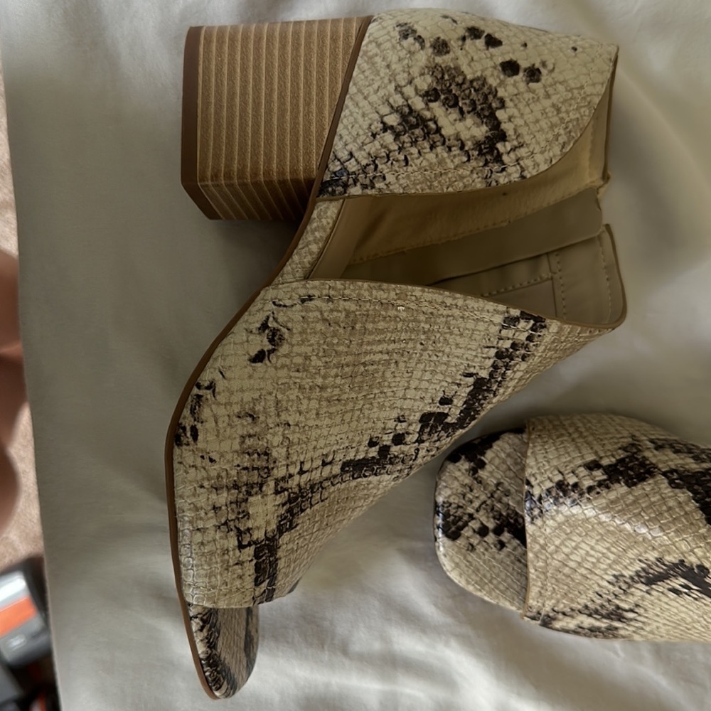 Booties - Picture 3 of 4
